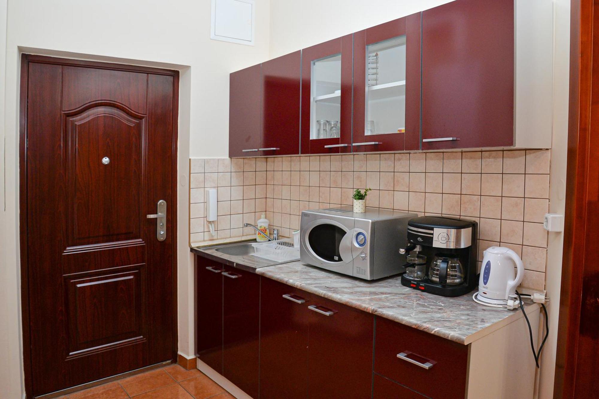Bed and Breakfast Major Panzio Es Etterem Hajdúszoboszló Exterior foto